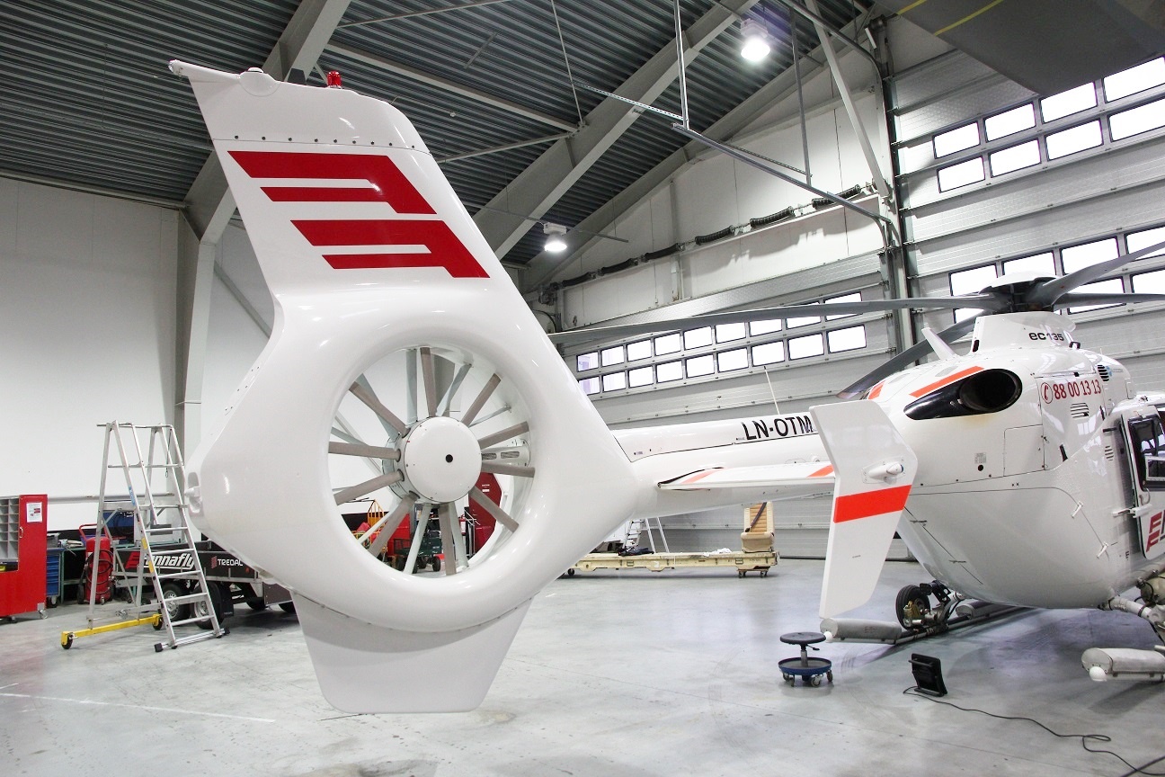 LN-OTM Helicopter exterior view