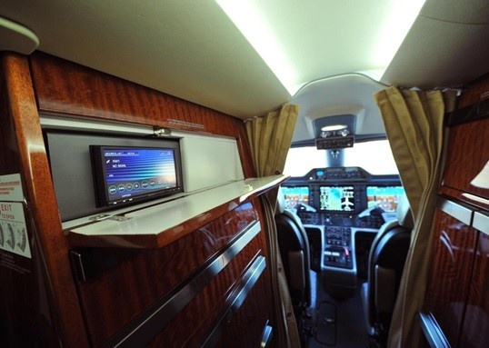 Peak into the cockpit of the 2014 Phenom 300 S/N 50500206 jet on Freestream